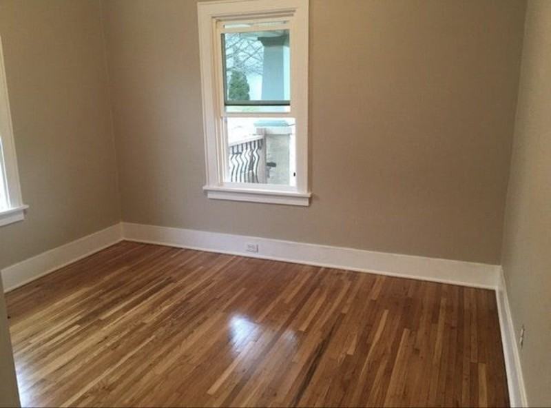 700 South Linn Street - Photo 6 of 7