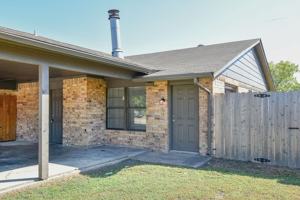 featured image of 3913 Peperport Dr