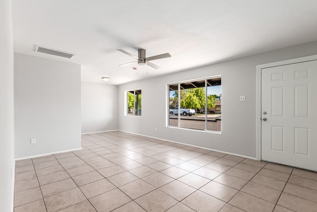 1238 E Vine Ave #NA - Photo 2 of 20