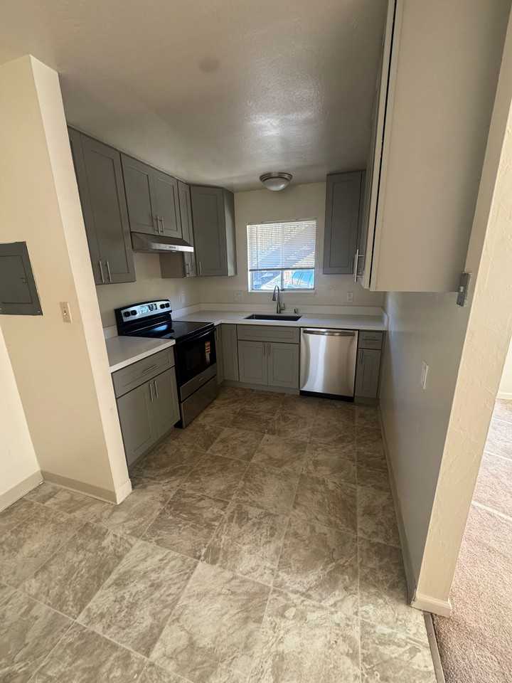 37847 Niles Blvd #1 - Photo 6 of 11