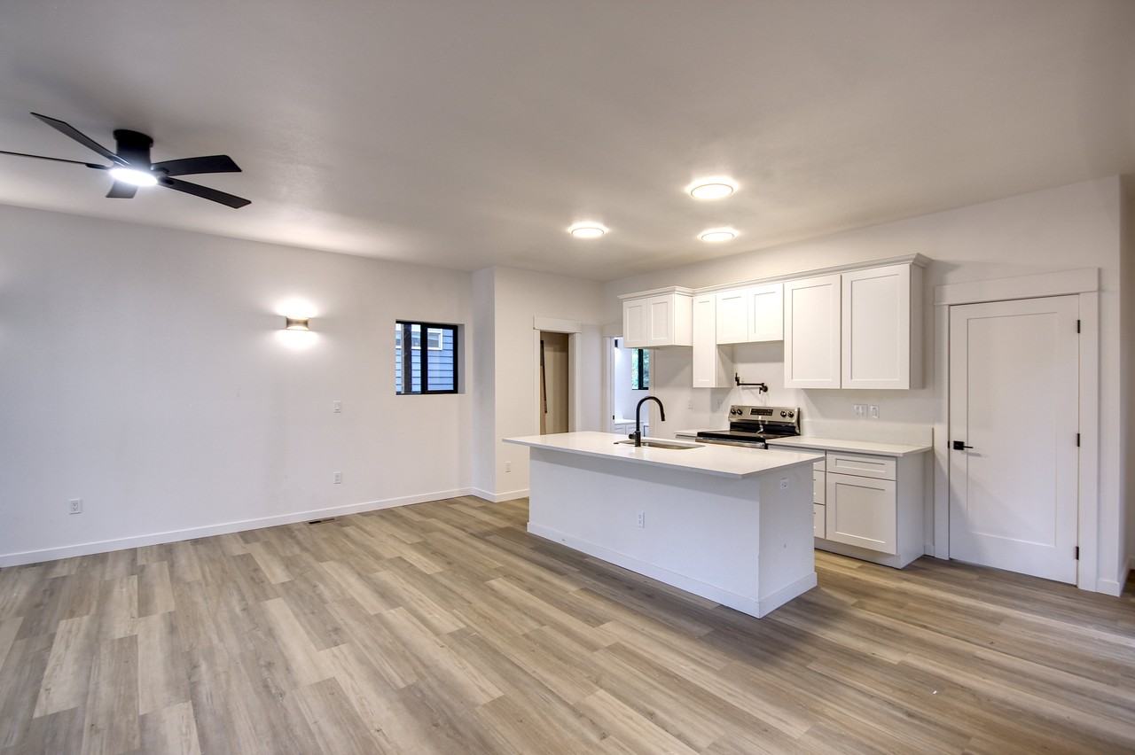 1404 Se Franklin St #NA - Photo 3 of 11