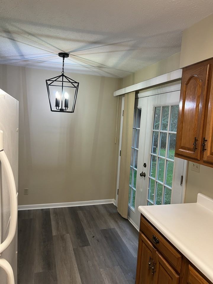 239 Haywood Ln #A - Photo 3 of 15