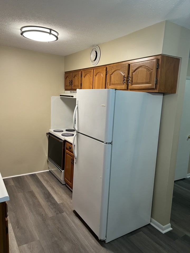 239 Haywood Ln #A - Photo 4 of 15