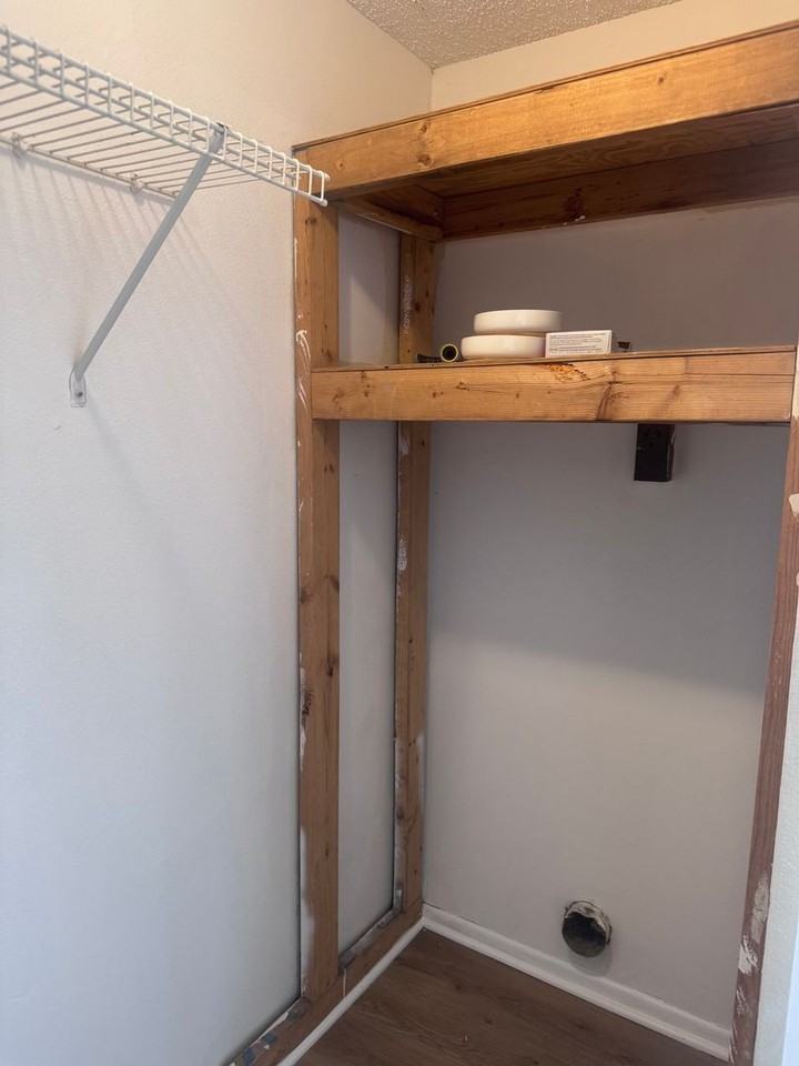 7802 Niagara Ave - Photo 4 of 27