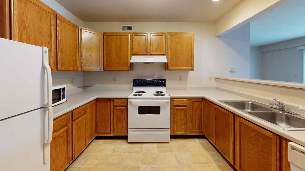 1407 S State St - Photo 2 of 17