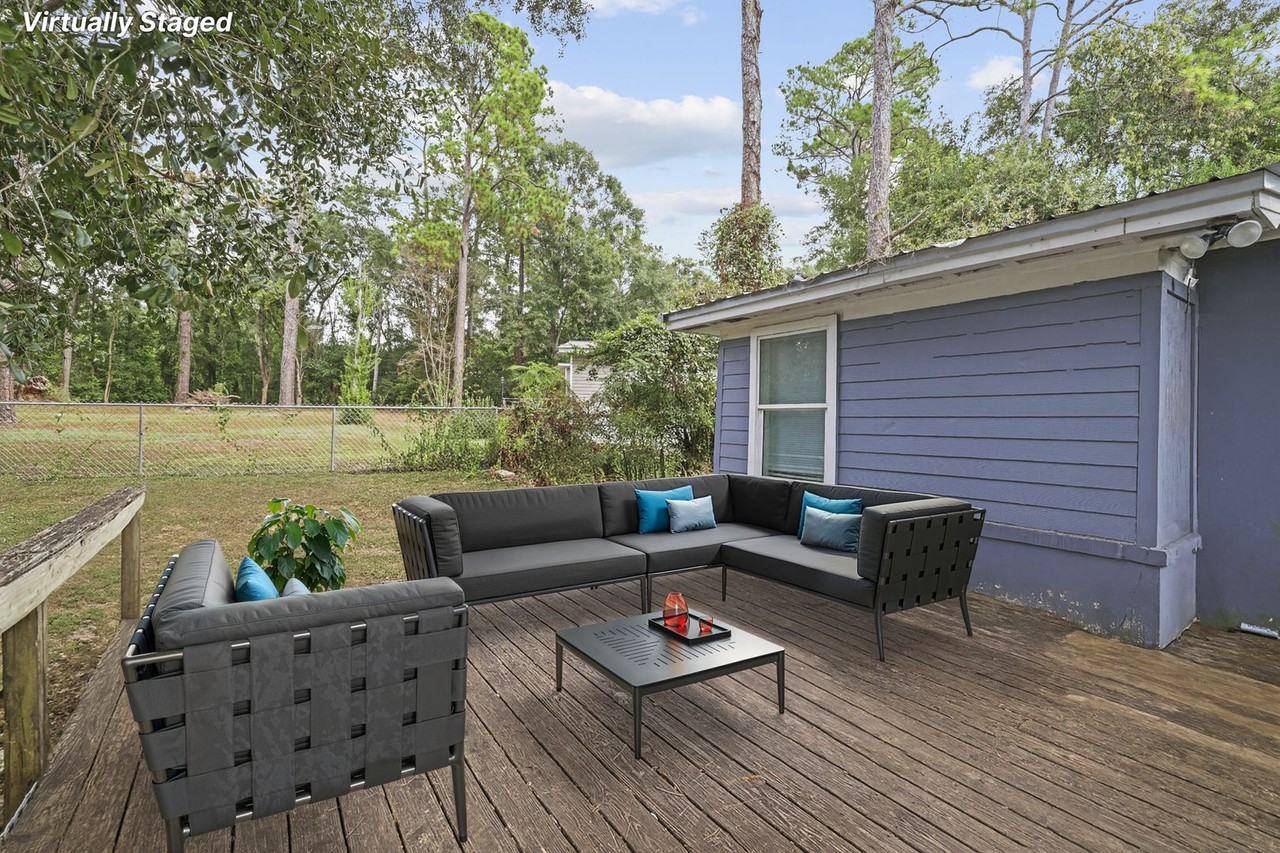 206 Juniper Dr - Photo 2 of 14