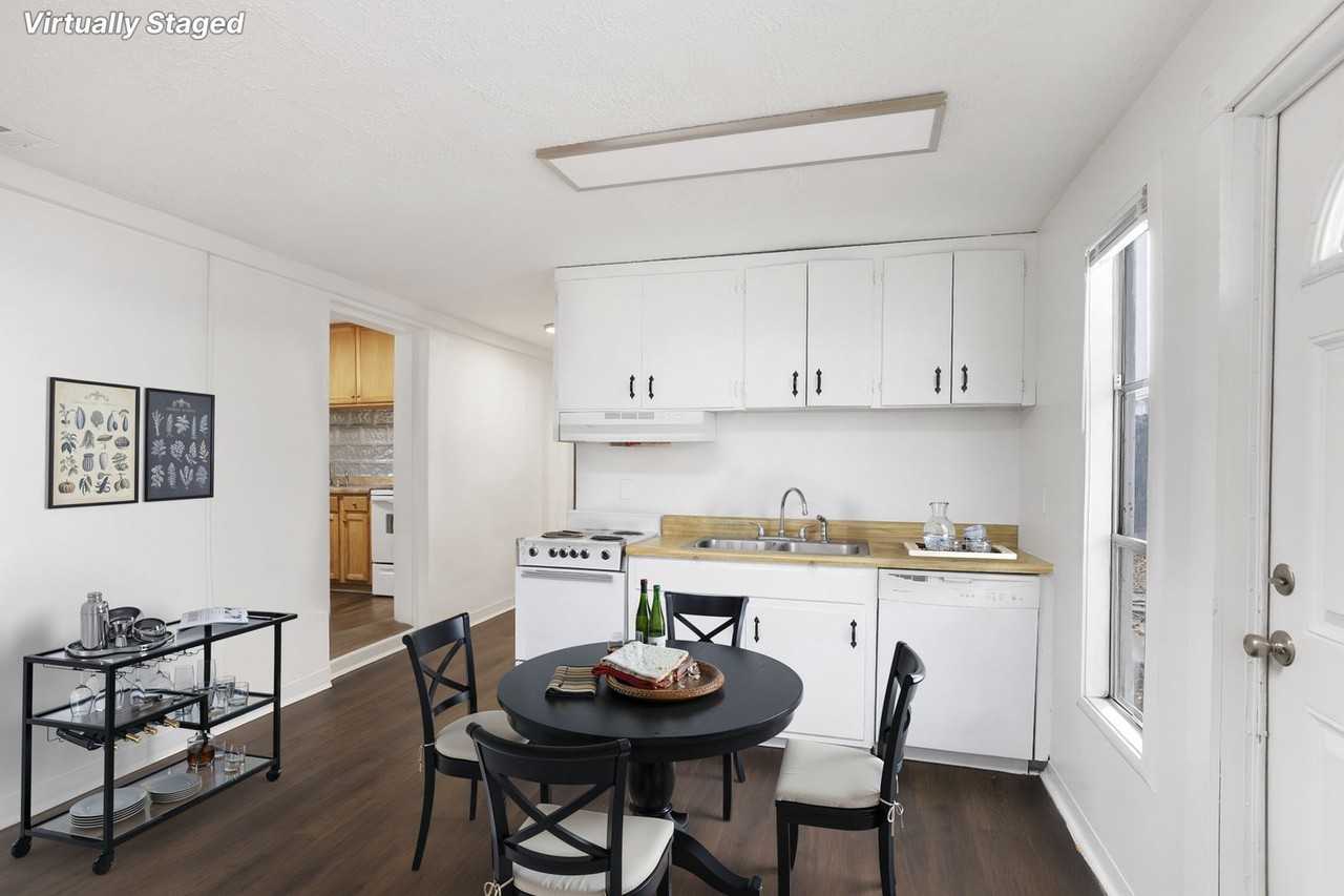 200 Edwards St - Photo 7 of 12
