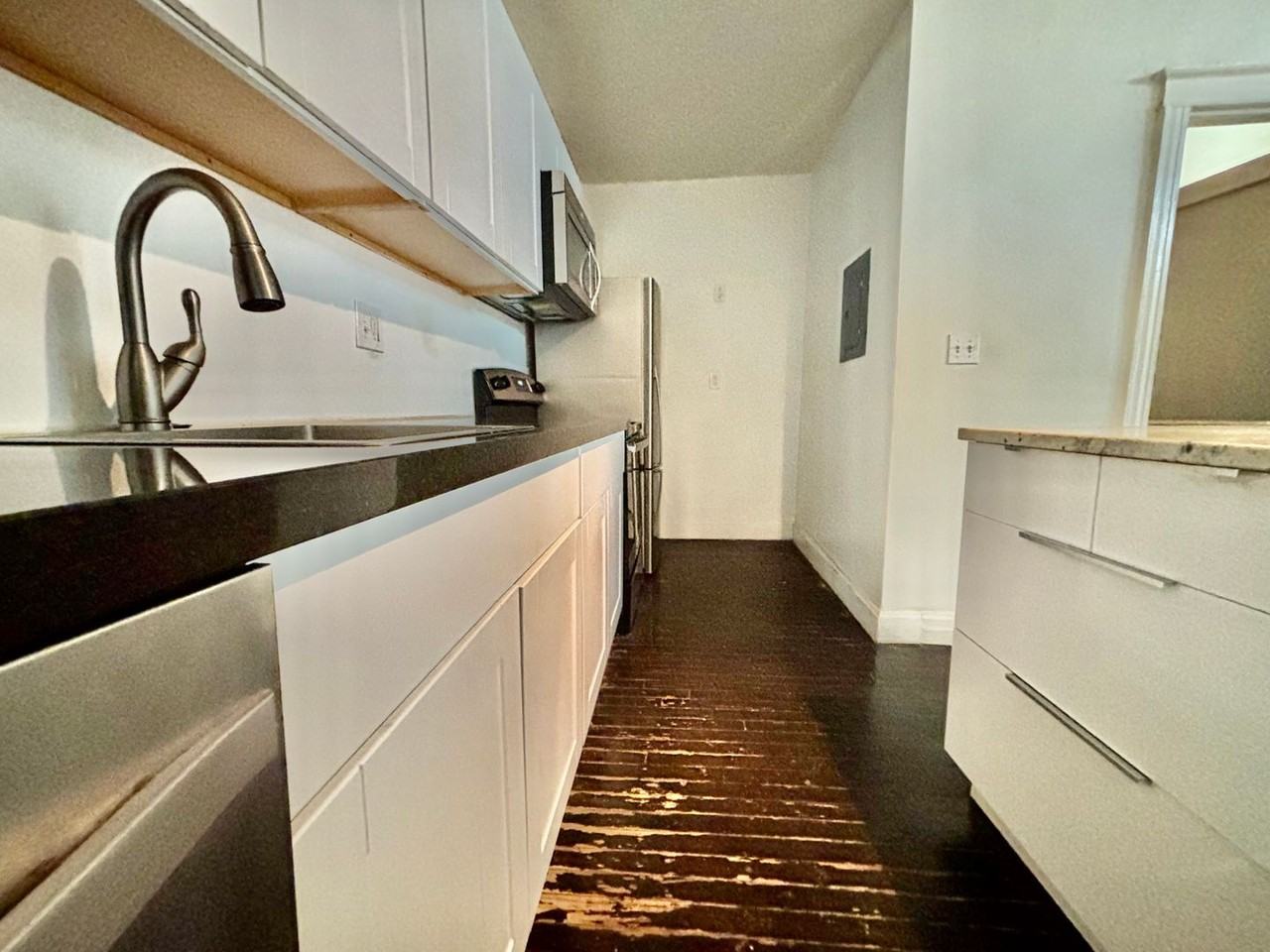 3207 Broadway Blvd - Photo 7 of 15