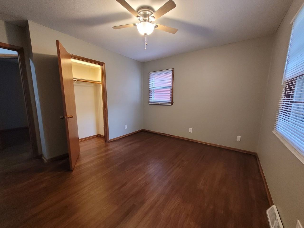 3207 E 41st St - Photo 7 of 20