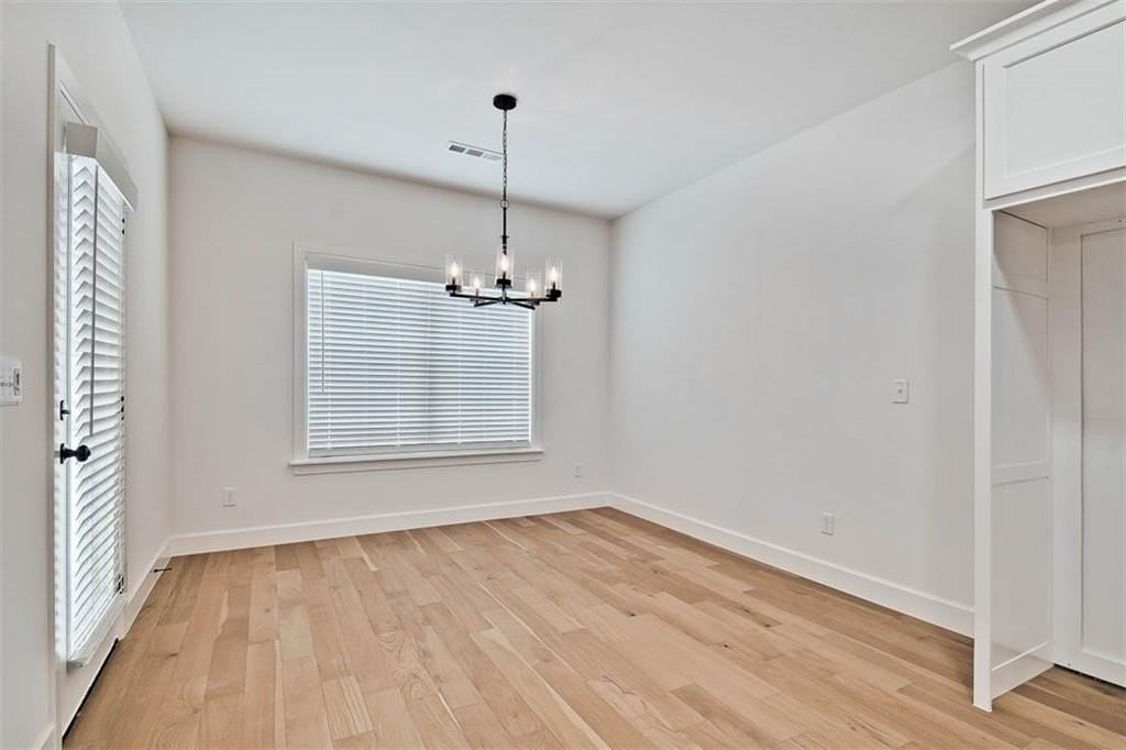 1 Claypole Ln - Photo 4 of 13