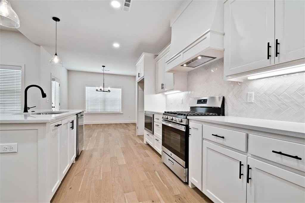 1 Claypole Ln - Photo 7 of 13