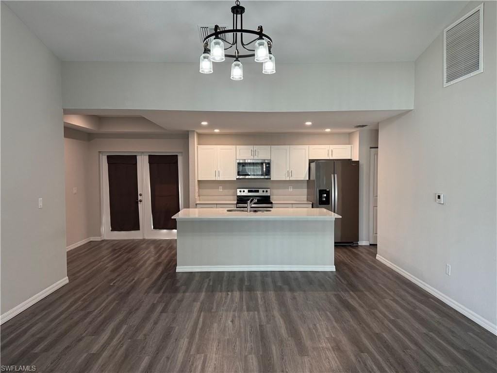 605 Nw 25th Ter - Photo 3 of 13