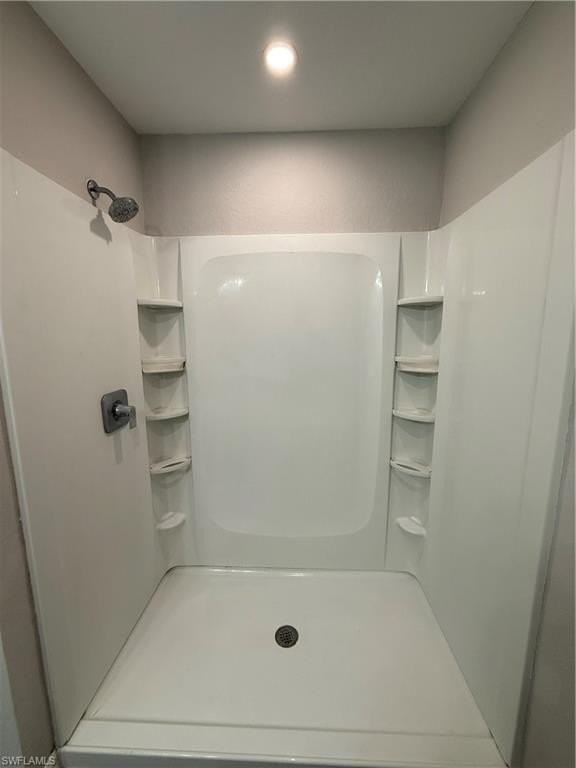 605 Nw 25th Ter - Photo 5 of 13