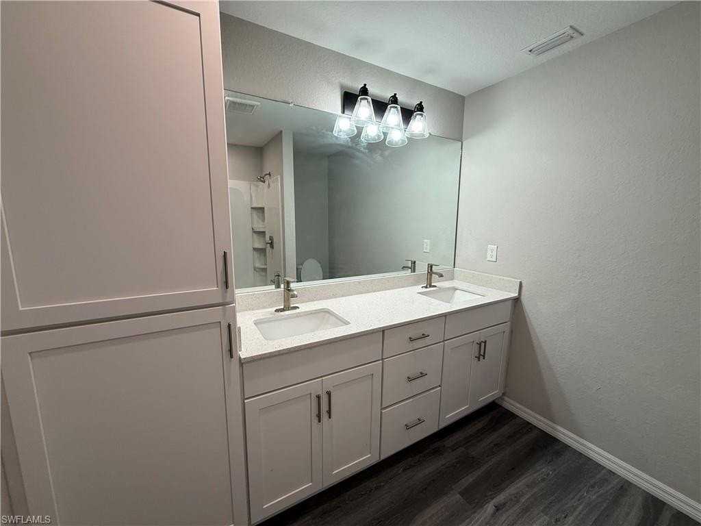 605 Nw 25th Ter - Photo 7 of 13