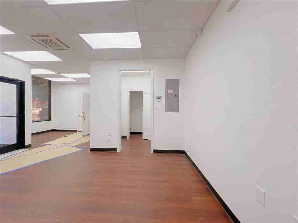 1080 Ovington Ave - Photo 2 of 13