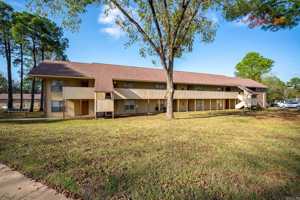 featured image of 300 W Harding St