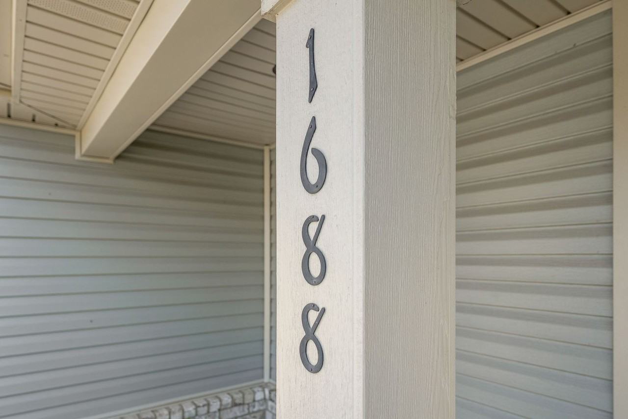 1688 Heritage Drive - Photo 3 of 31