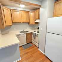 848 Tappan - Photo 1 of 1