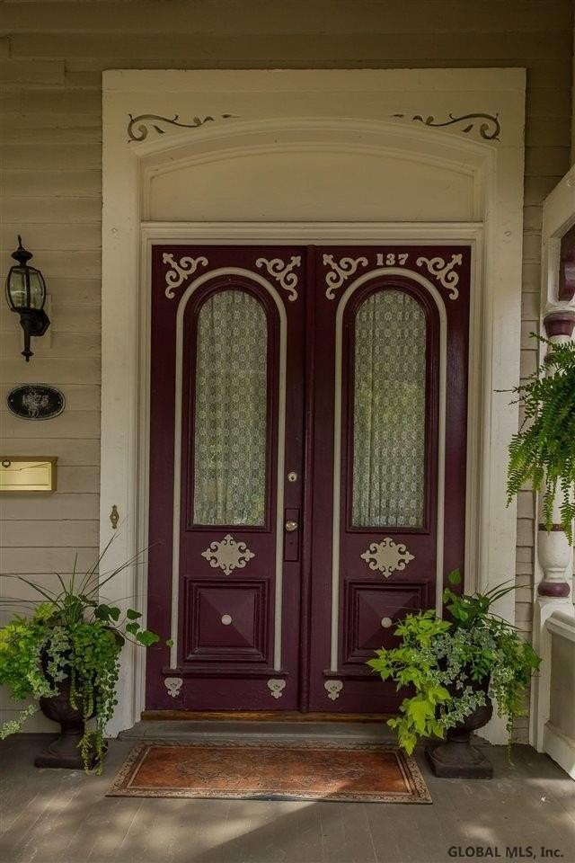 137 Lake Ave - Photo 5 of 32