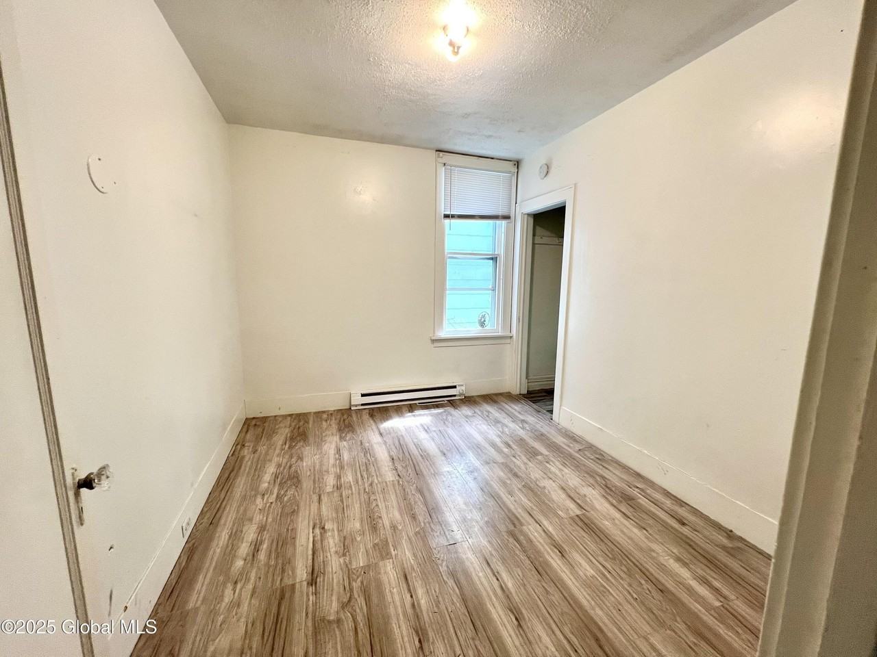 27 Milton Ave 1st Fl - Photo 7 of 12