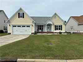 featured image of 2912 Eagle Crest Ln