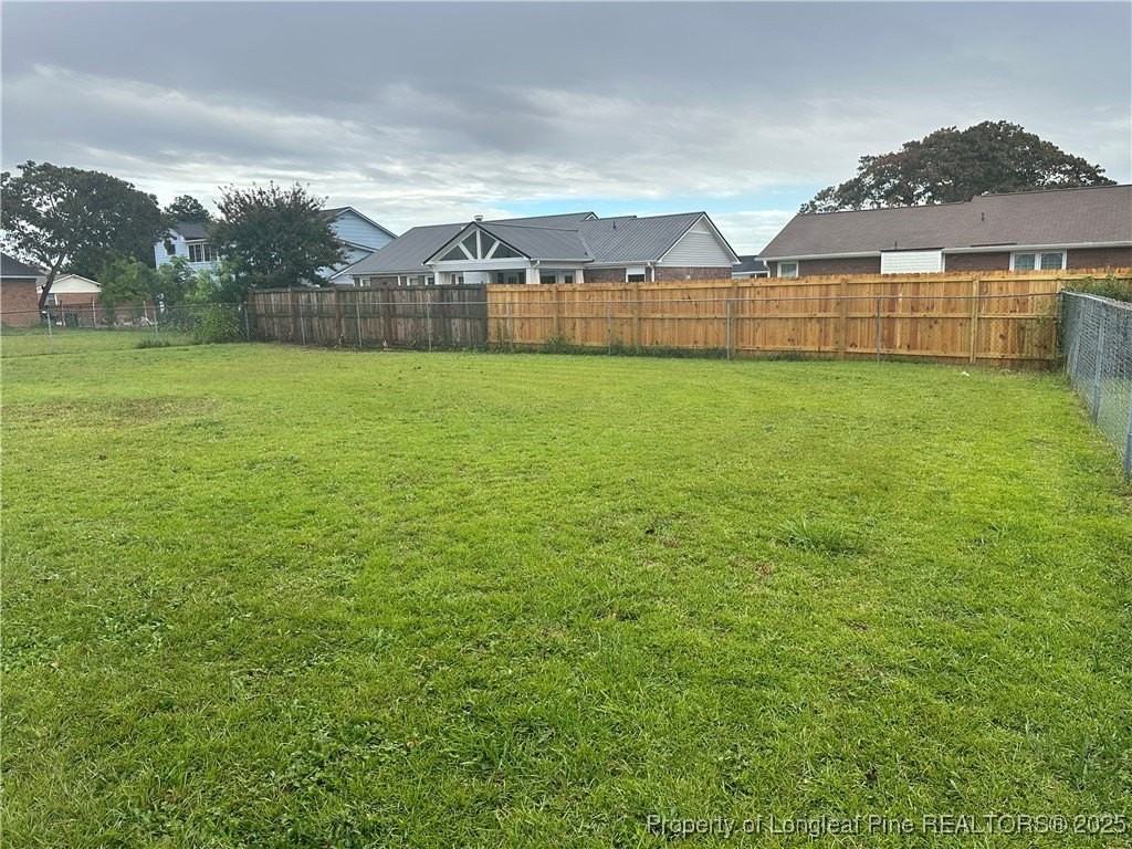 7850 Penelope Dr - Photo 2 of 32