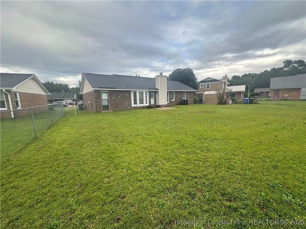 7850 Penelope Dr - Photo 3 of 32