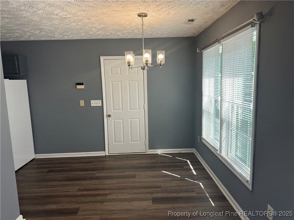 3545 Chaucer Dr - Photo 7 of 28