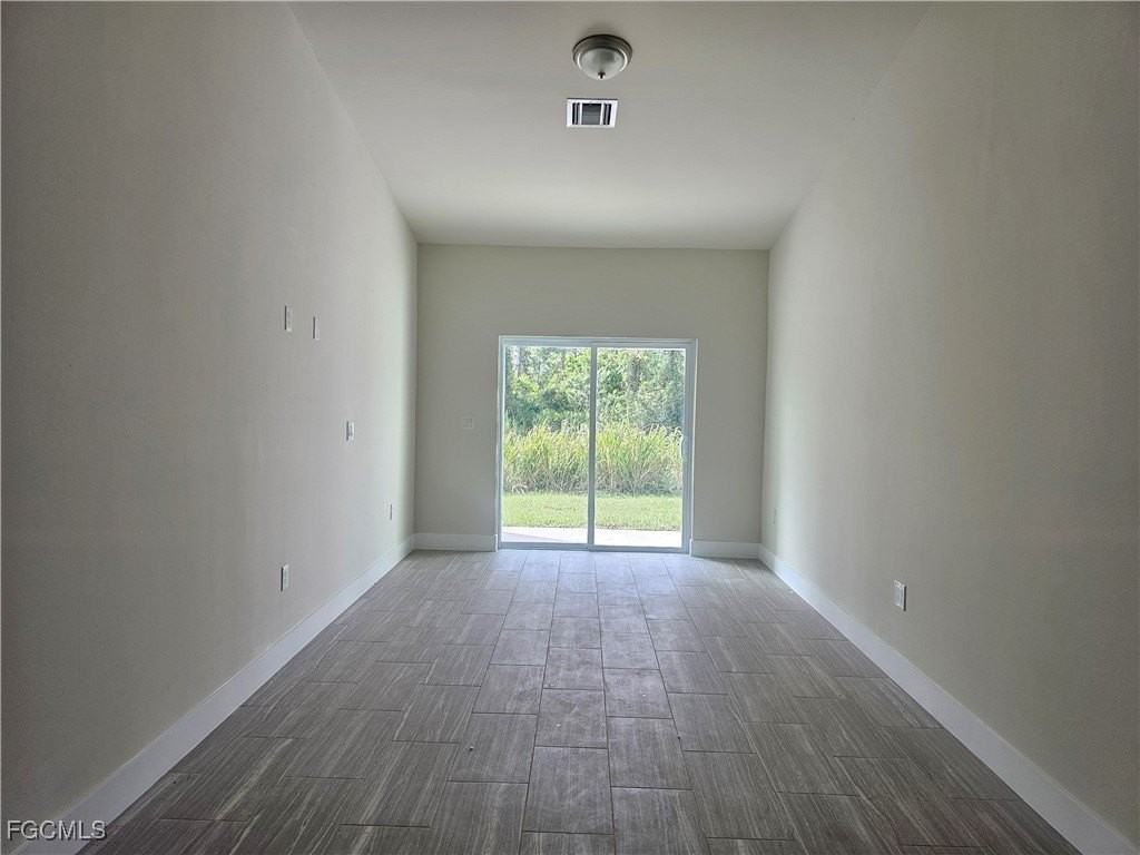 876 Apartment St E - Photo 7 of 25