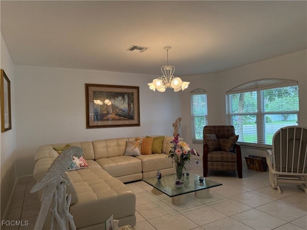 799 94th Ave N - Photo 5 of 45