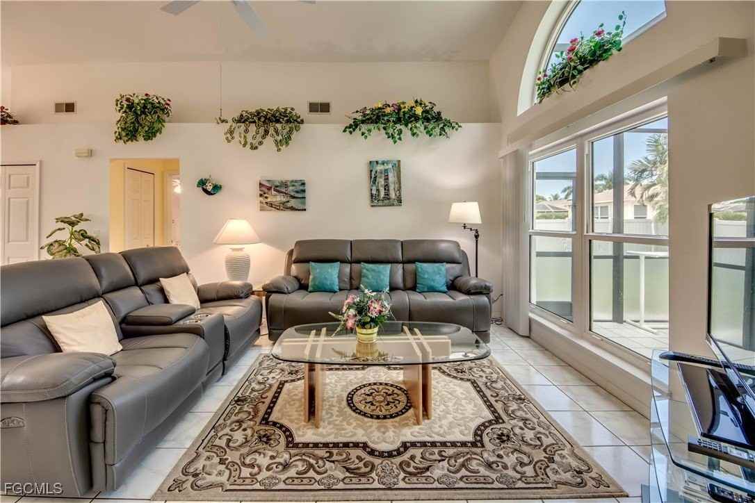 4406 Sw 25th Ave - Photo 7 of 20