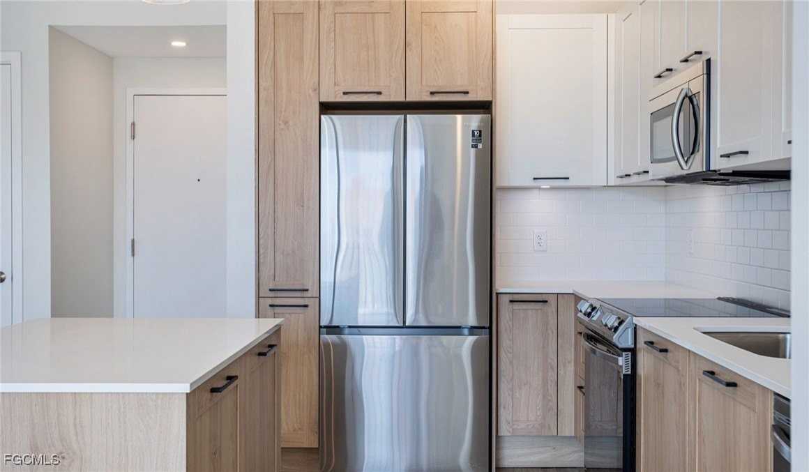 22980 Vista Edera Cir Unit 2-214 #2-214 - Photo 4 of 38