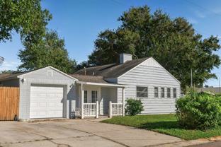 949 57th Ave N - Photo 1 of 1