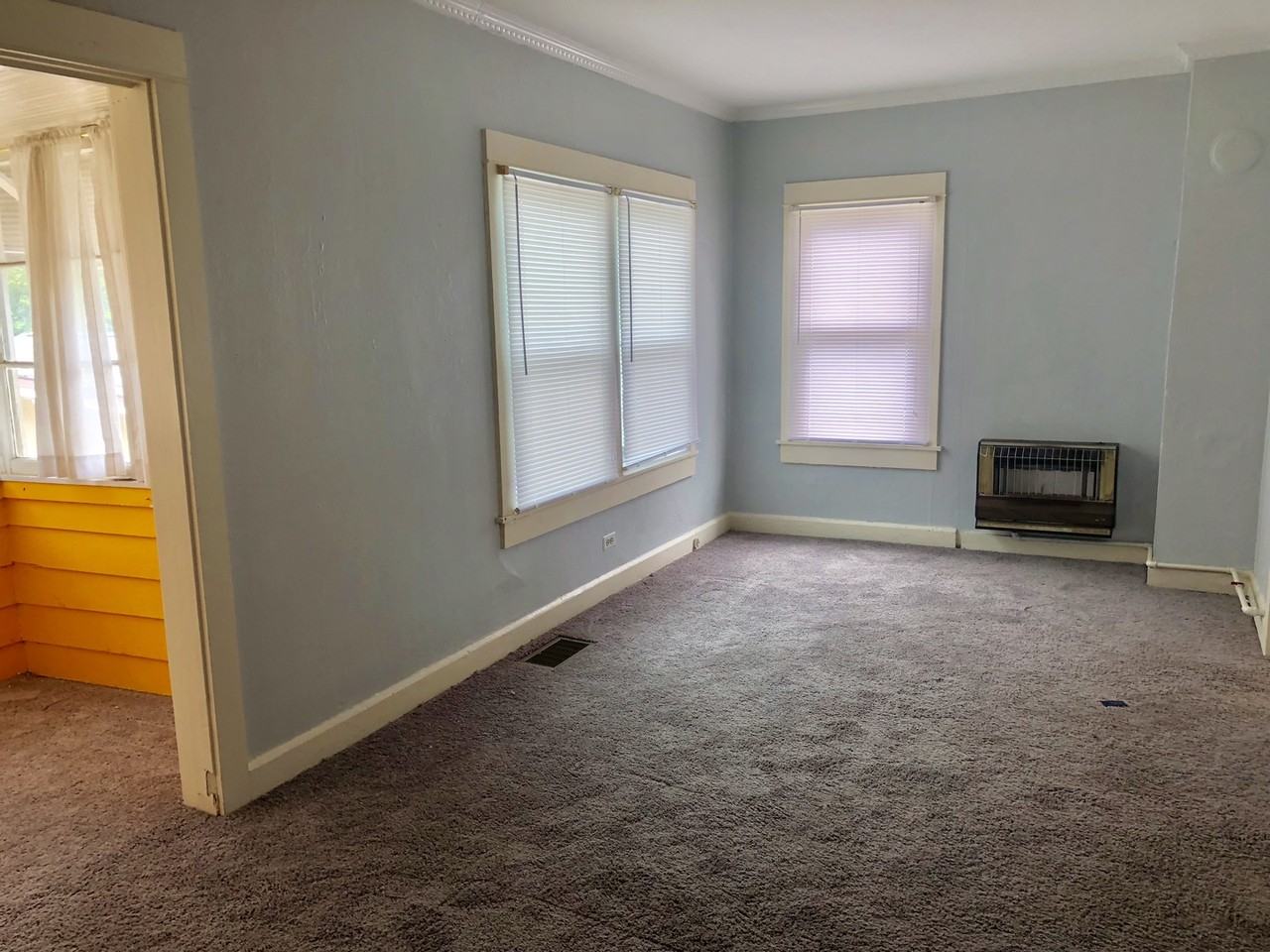 1435 15th Street North - Photo 2 of 9