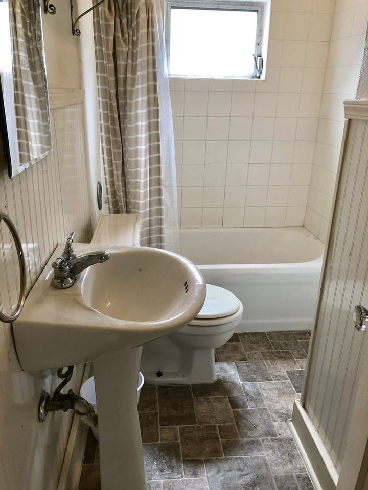 1435 15th Street North - Photo 4 of 9