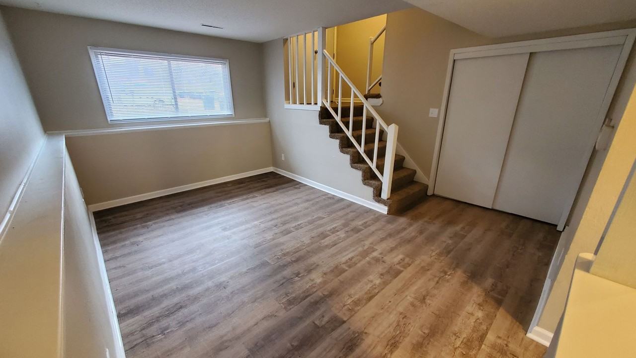 3606 East 41st Street - Photo 7 of 12