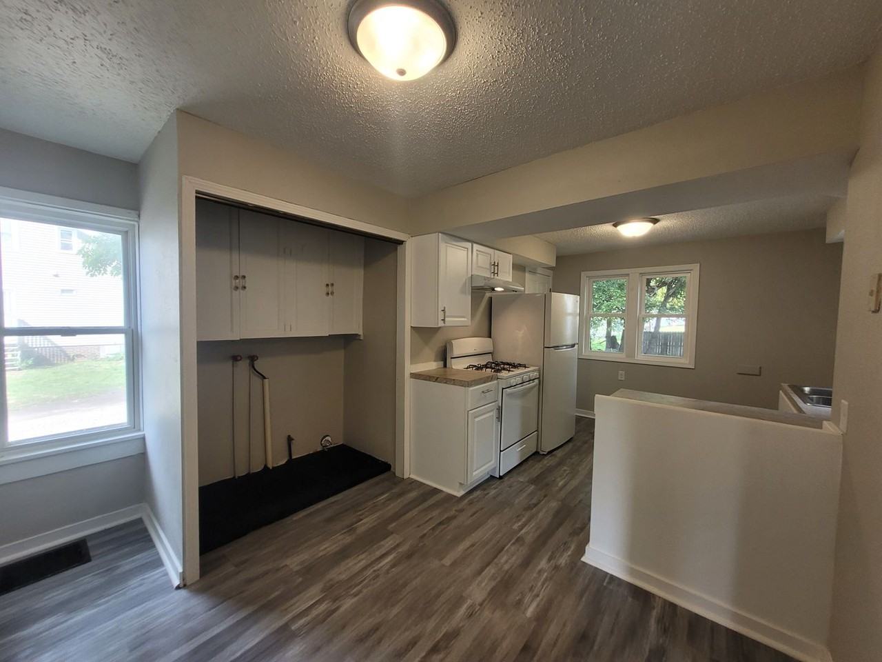 3220 East University Avenue - Photo 6 of 19