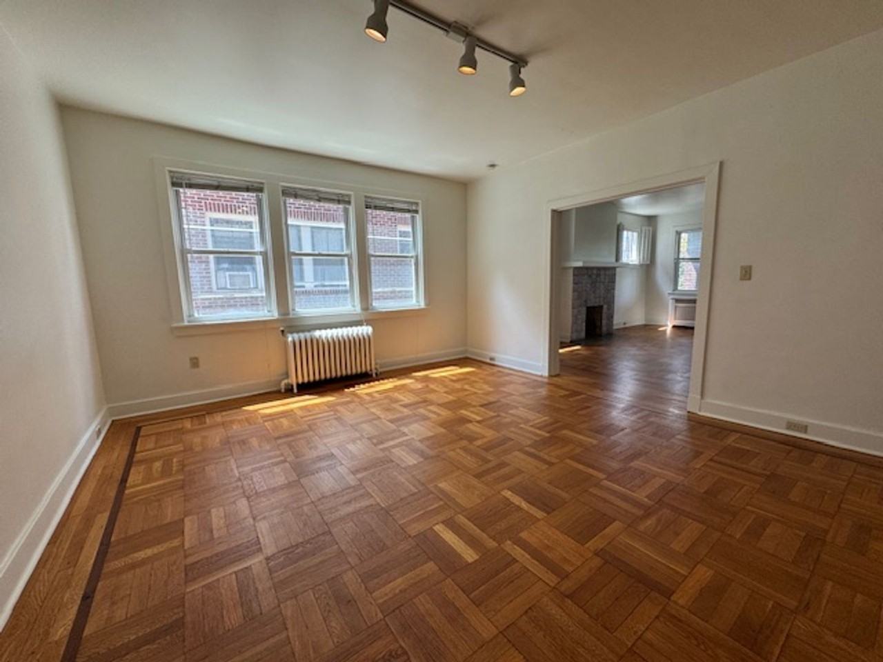 2015 Wightman St - Photo 6 of 25