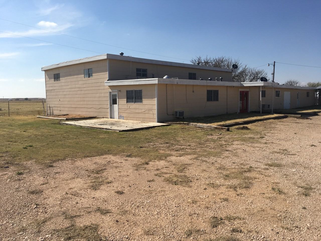 8400 Fm 1714 - Photo 2 of 19