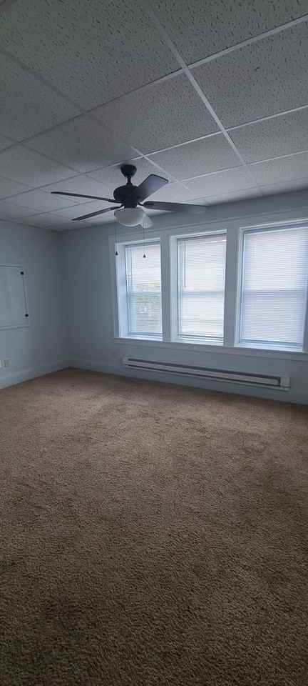 1042 Camp St - Photo 3 of 11