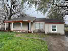 featured image of 1210 Nw Baldwin Ave