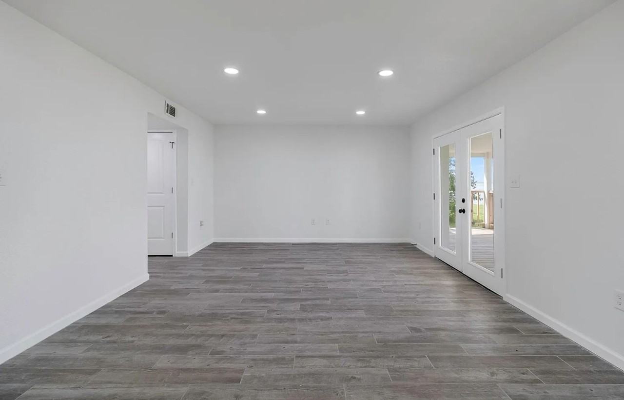 810 W Cattle Dr - Photo 2 of 18