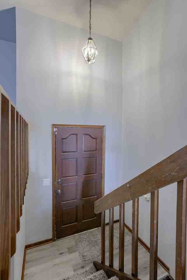 12731 S 38th St - Photo 3 of 24