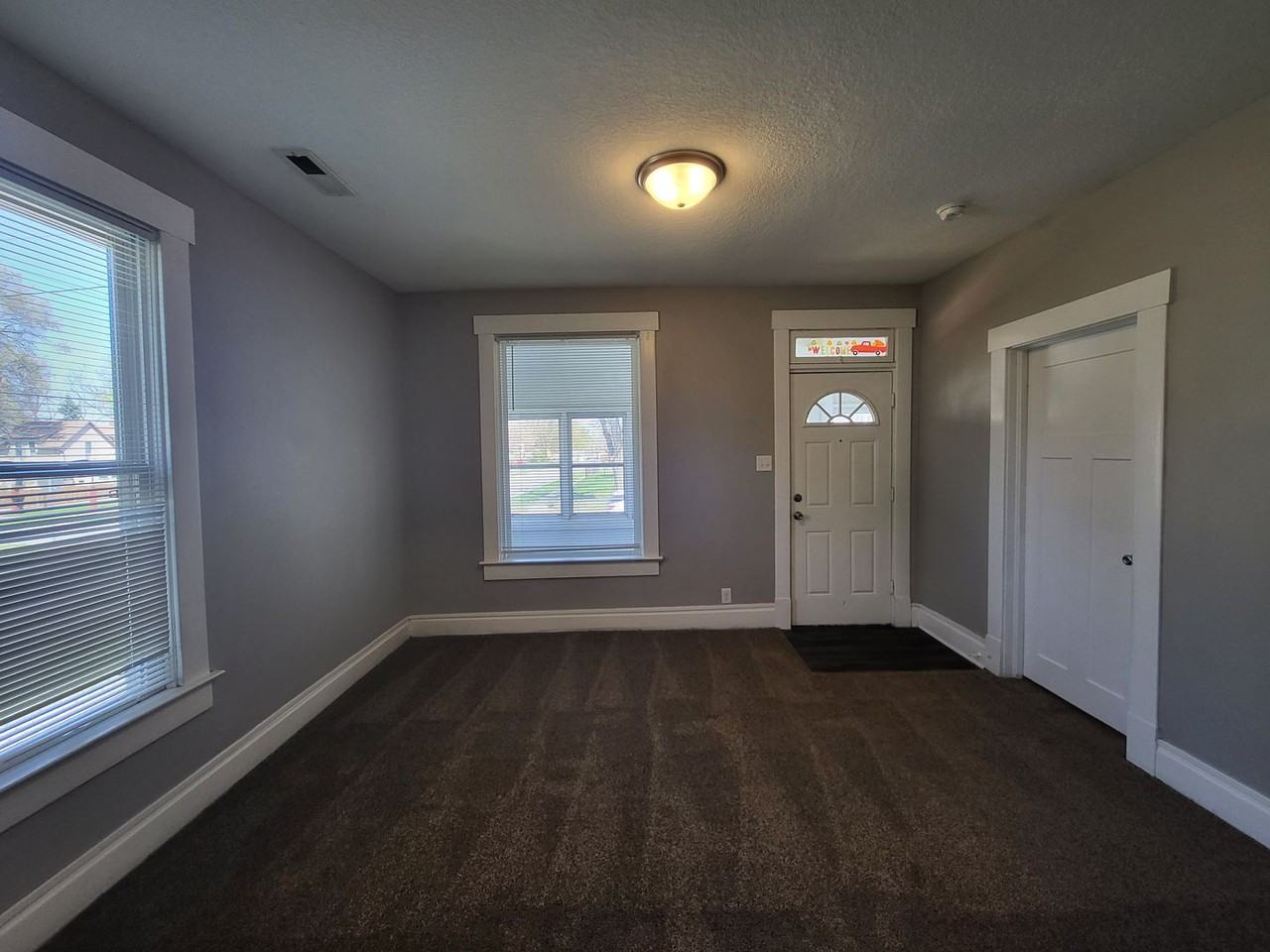 1364 Idaho St - Photo 4 of 20