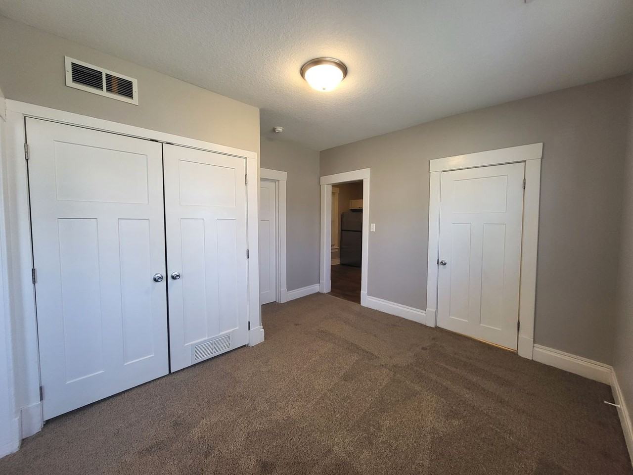 1364 Idaho St - Photo 5 of 20