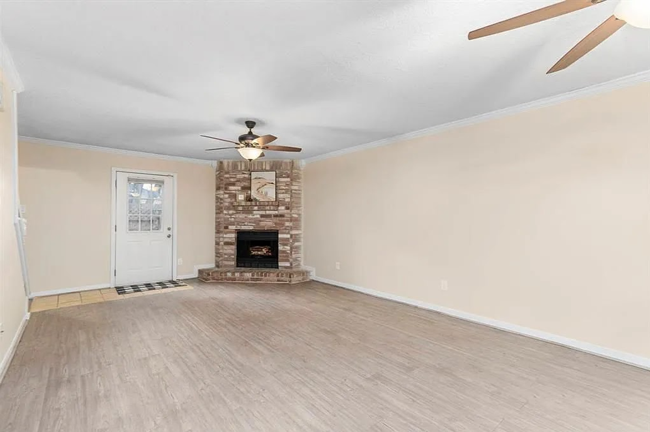 2053 Country Village Boulevard #B - Photo 5 of 23