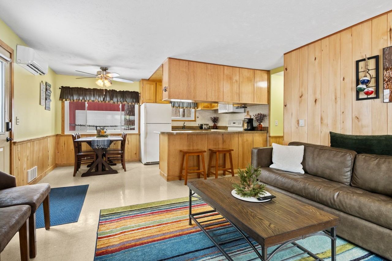 3111 S Freeman Blvd - Photo 3 of 33