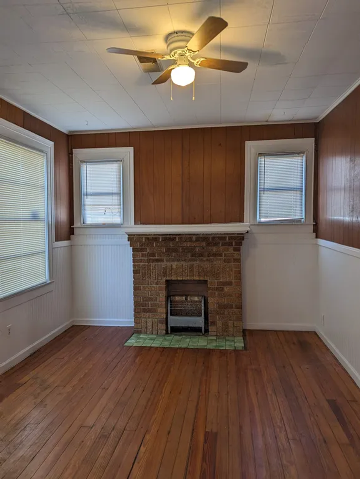 2210 18th Street - Photo 2 of 3