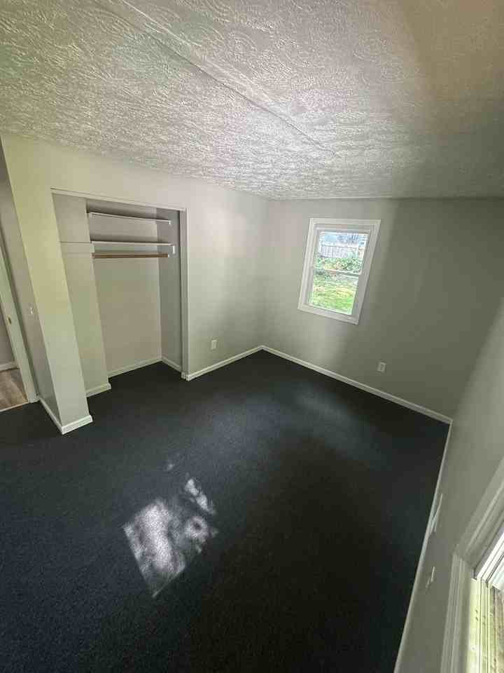 35 Aurora St - Photo 2 of 9