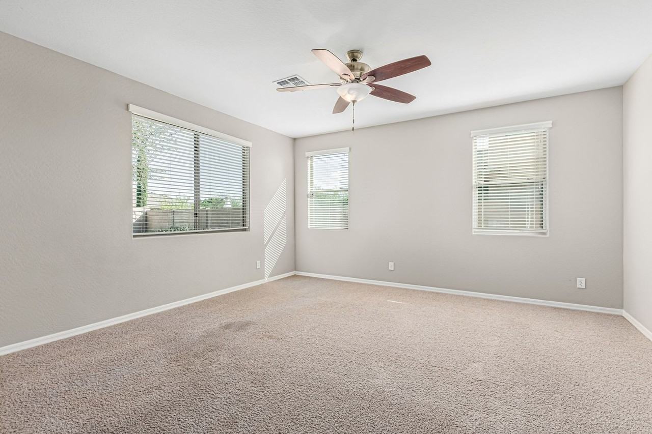 27511 N 54th Ln - Photo 6 of 38